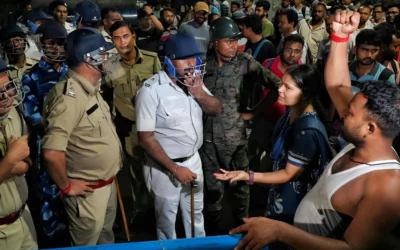 মরার উপর খাঁড়ার ঘা! মমতা পুলিশের অত্যাচারের বিরুদ্ধে ঝড় তুলে দিল বঙ্গের ছাত্রসমাজ!