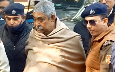 দিদির ধাতানিতে অনুব্রত গর্তে, কিন্তু ঘনিষ্ঠ সাঁকরেদ রয়েছে পুরোনো মেজাজেই, কান্ড দেখে স্বম্ভিত রাজ্যবাসী!