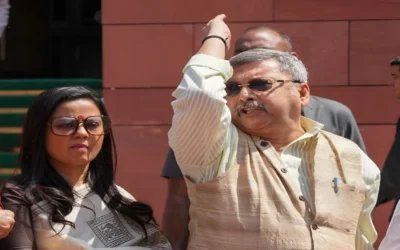 কালীগঞ্জ উপনির্বাচনেও স্পষ্ট কল্যাণ বনাম মহুয়া দ্বন্দ্ব,  ভোটে জিততে অবশেষে মমতার কঠিন সিদ্ধান্ত!